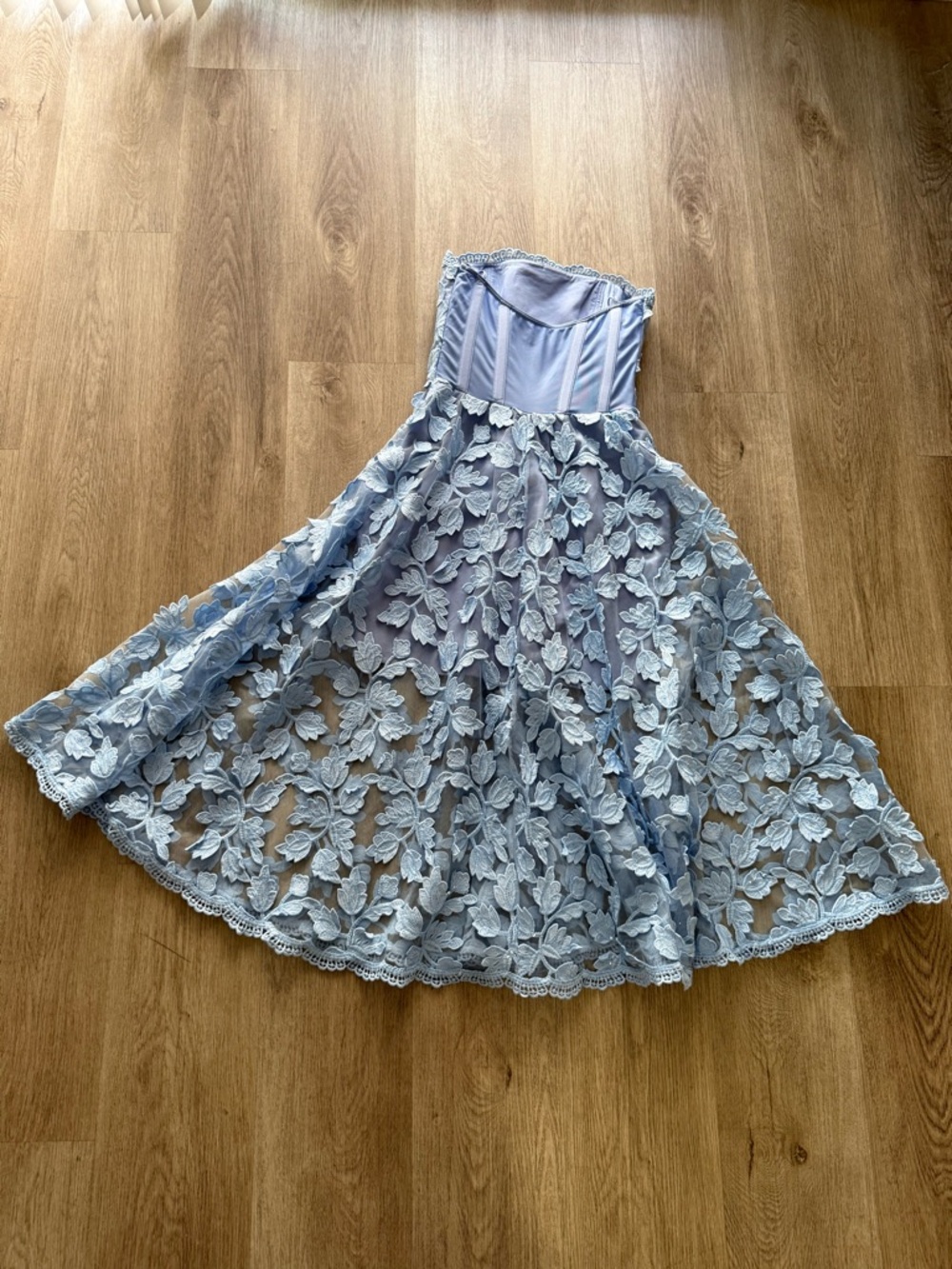 helsi florence blue 3d floral embroidered strapless midi sun dress size XS NEW - Picture 3 of 5